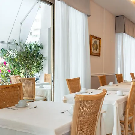 Altea 3* 리도 디 예솔로